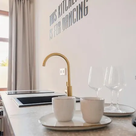 Lounge Am Hauptbahnhof Sankt Poelten