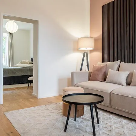 Lounge Am Hauptbahnhof Sankt Poelten